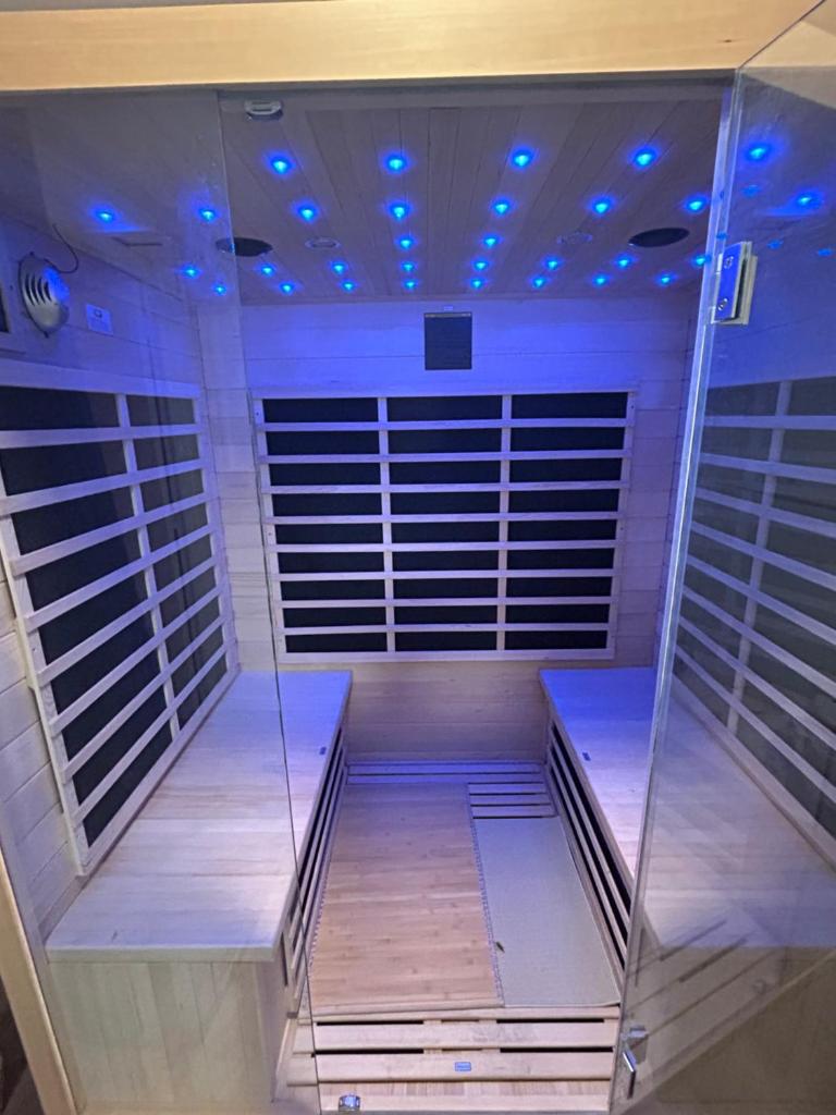 Dream Spa Jacuzzi&Sauna 4