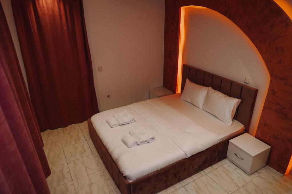 Greenside Apartment 6 6