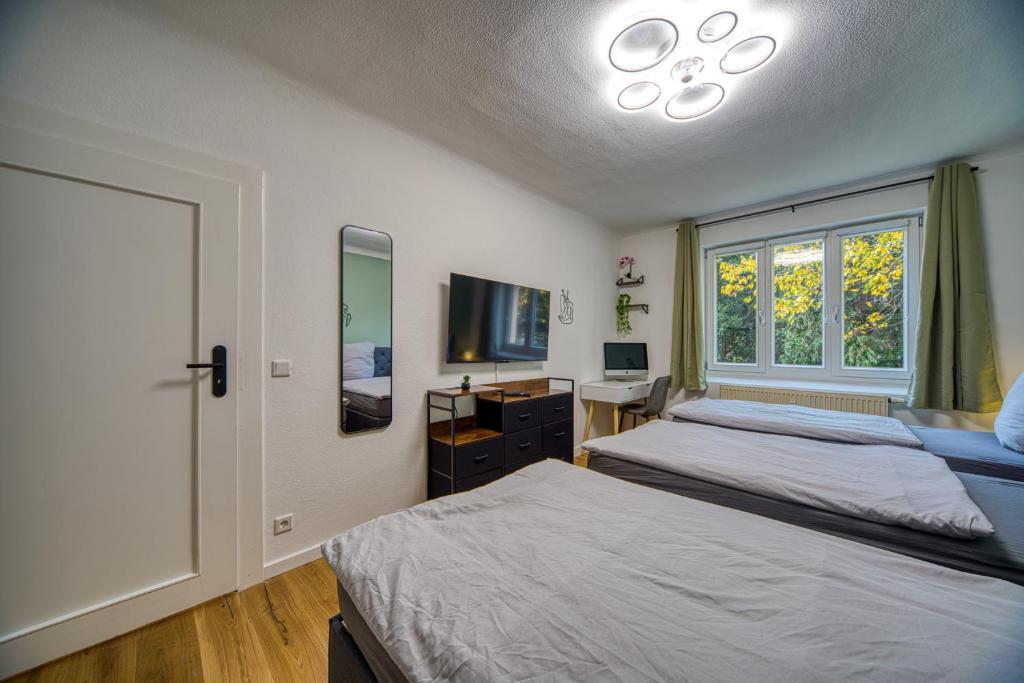 DresdenStay Modern 3 Schlafzimmer Balkon Kamin PS4 7
