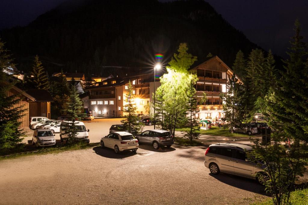 Hotel Casa Alpina - Alpin Haus