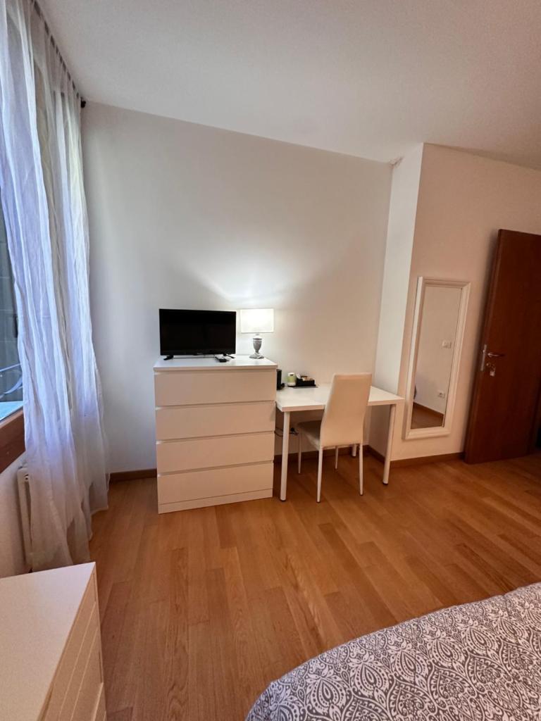 Appartamenti Portavenezia 8