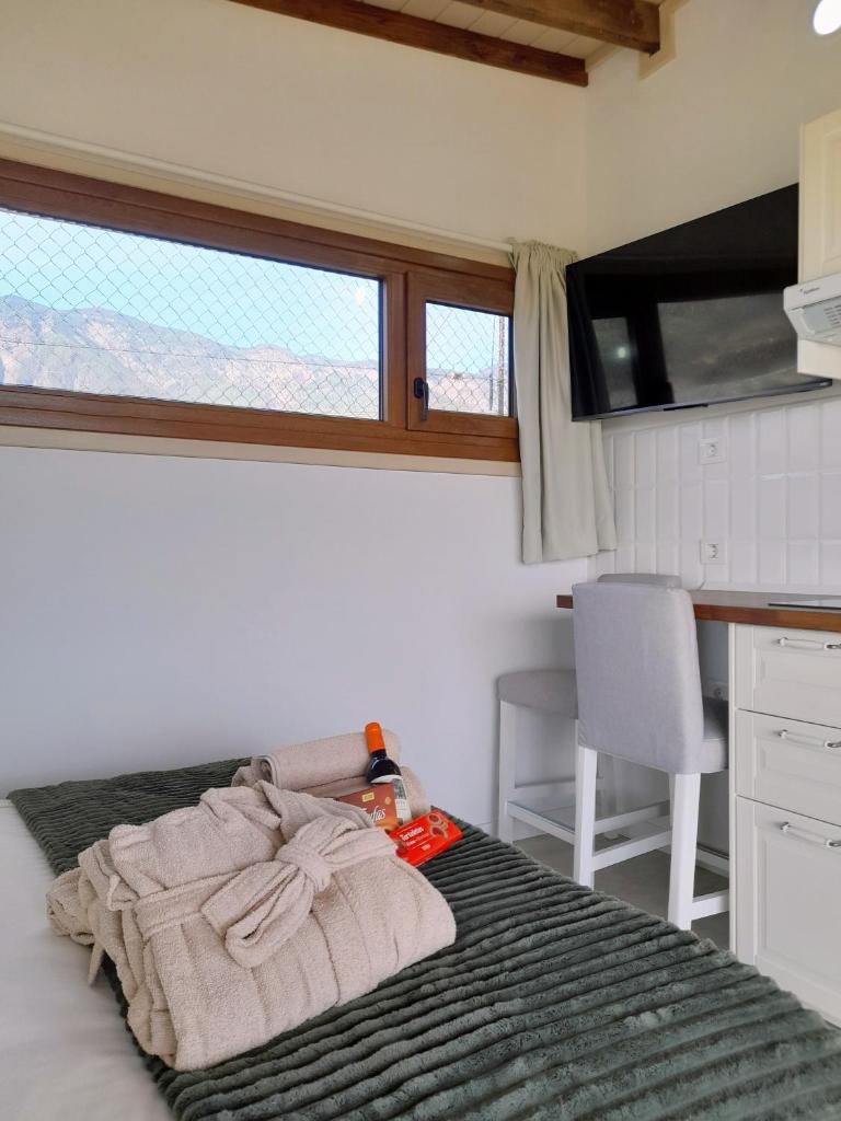 El Cornical Bungalows 8