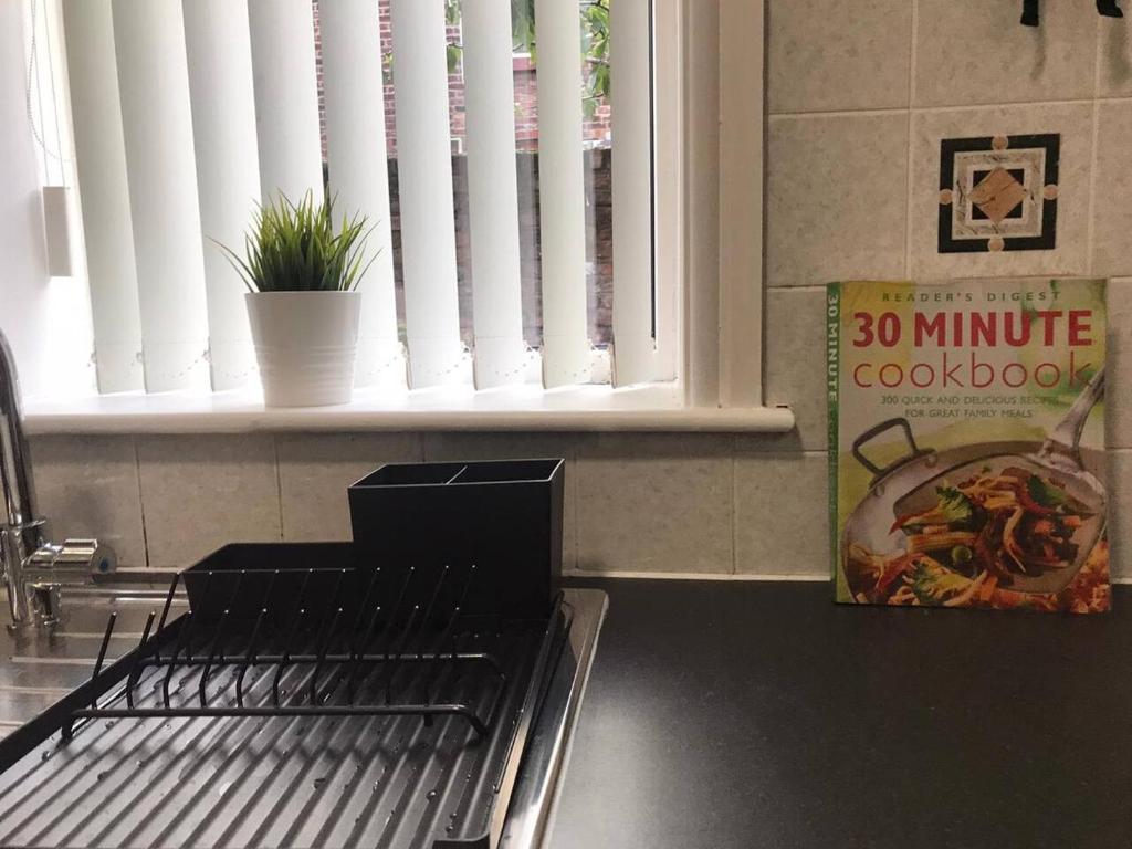 Liverpool City Stays - Economy Room Close to city centre GG 8