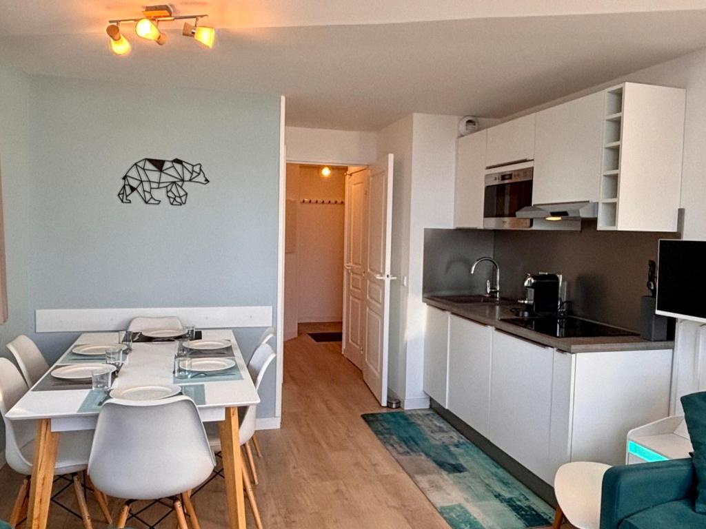 Appartement scandinave rénové, 6-7 pers, skis aux pieds - FR-1-634-6