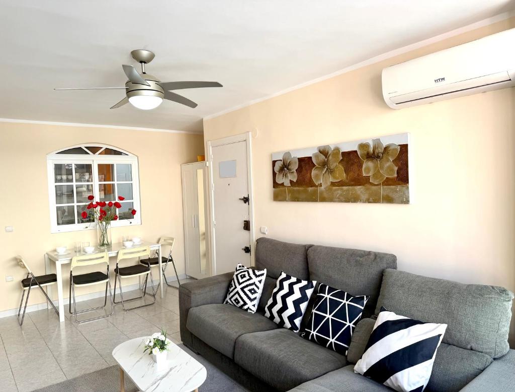 Beautiful modern apartment 100m from the sea 4