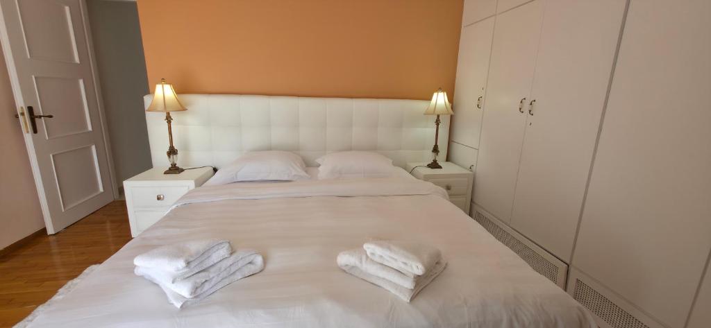 Cosy apartment in Chalandri 7