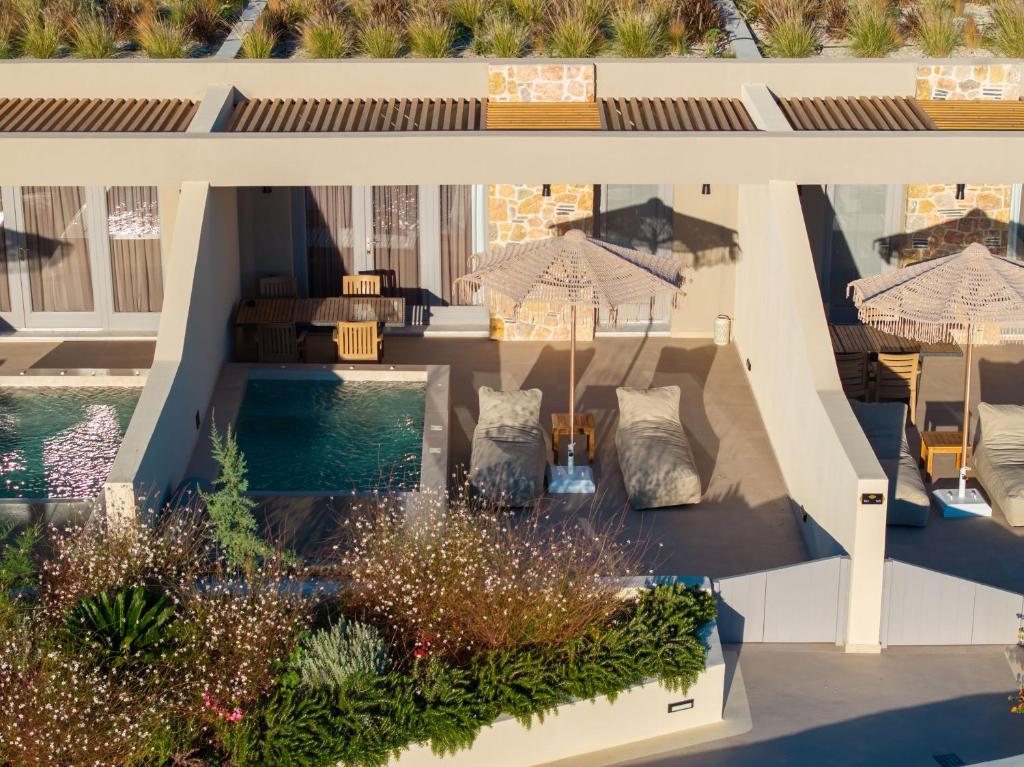 Illusion Suites 4