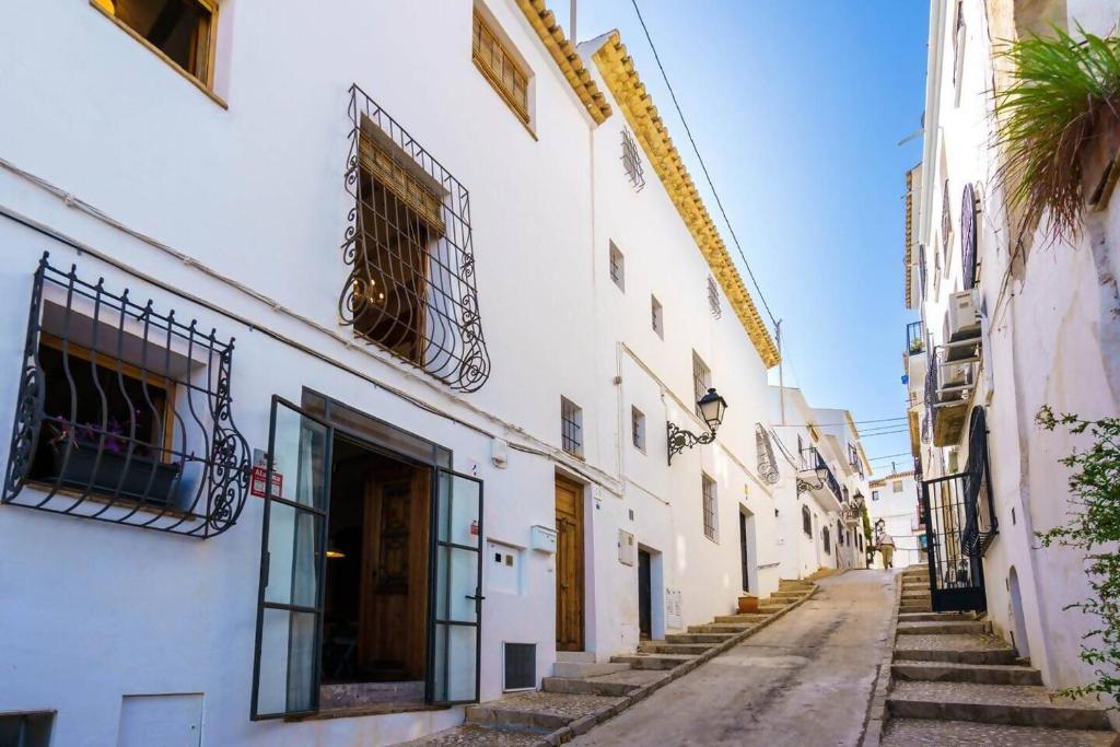 MIRA ALTEA · Luxury Boutique Stay 6
