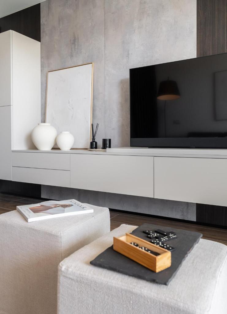 Farus Living 5