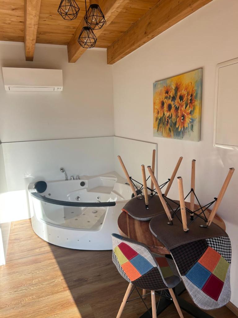 Ana&Borl House 8