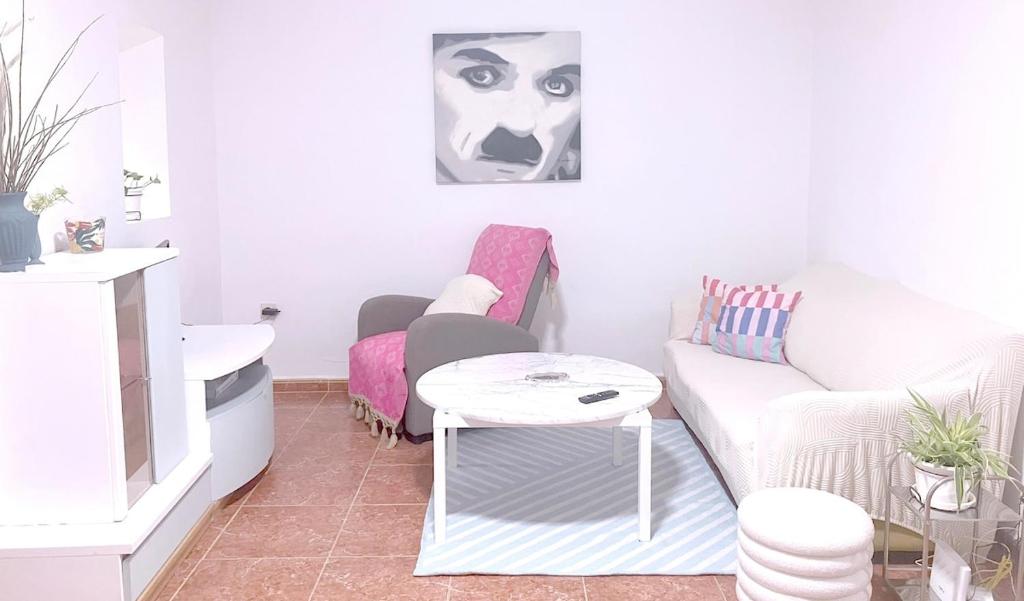 Beautiful house near the center with terrace 7