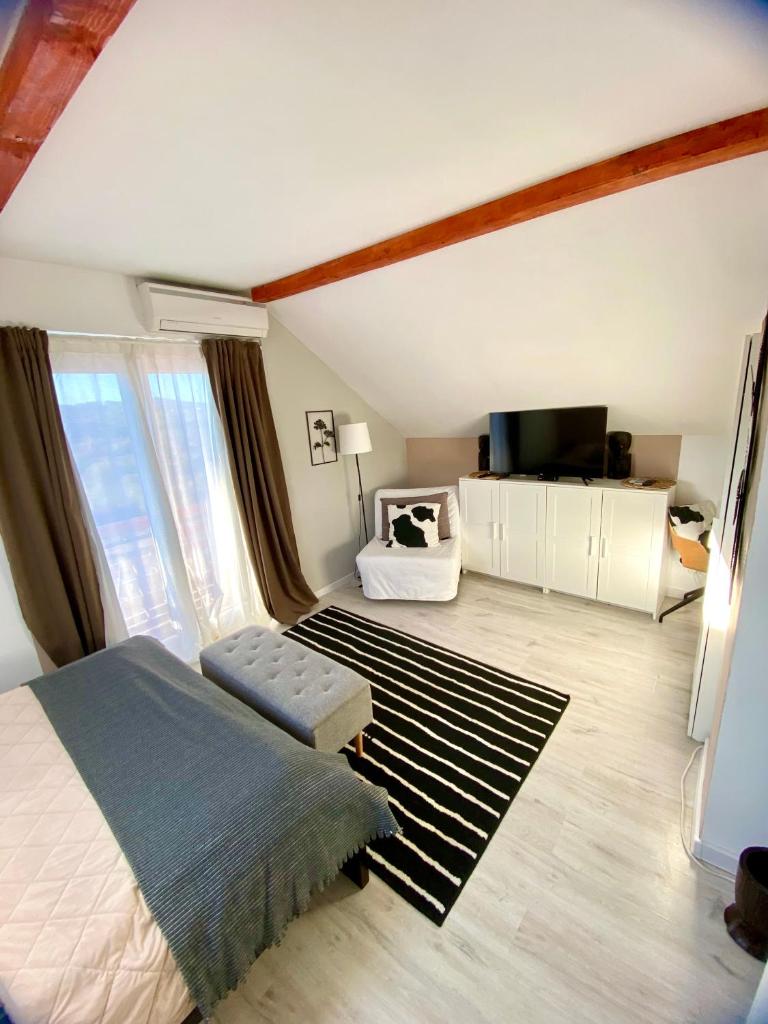 Avala Sunset Apartments 7