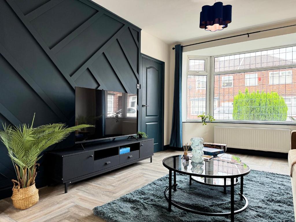 Family & Pet-Friendly 5pp, Parking, 20 min to City 5