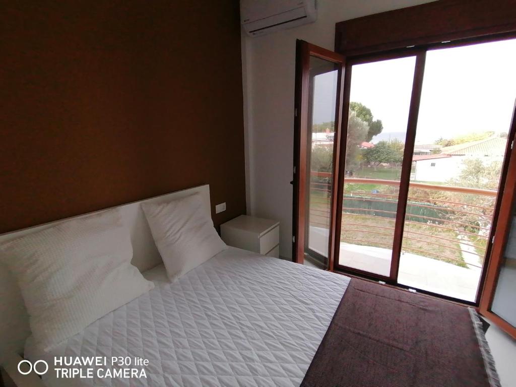 Villa Anastasia 1ος Όροφος Εξοχικής Παραθαλάσσιας Κατοικίας Νέα Ηράκλεια Χαλκιδικής 6