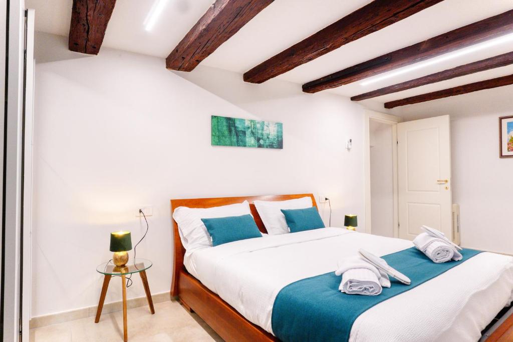Domus Martis Elegant Suites - Just 20 meters from Verona Cathedral 7
