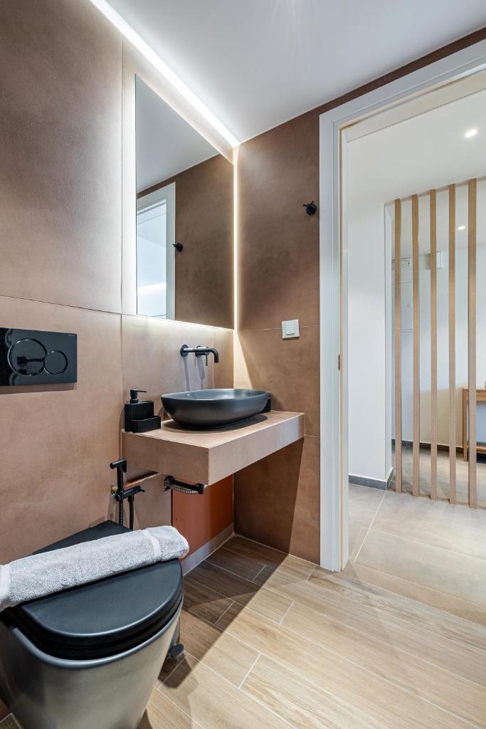 Raise Se7en Apartments 4