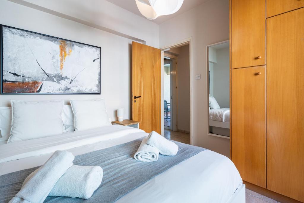 Calina - 3BR Apt W Pool & Balcony in Mackenzie 2