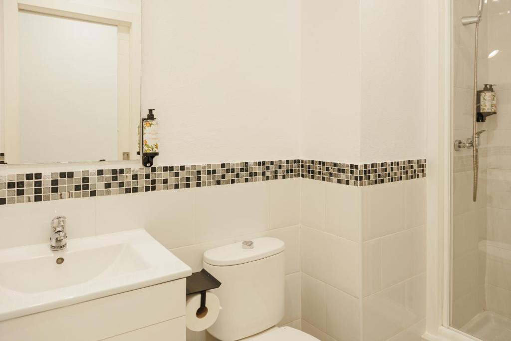 ASTUTO 21 Suites - Adults Only 8
