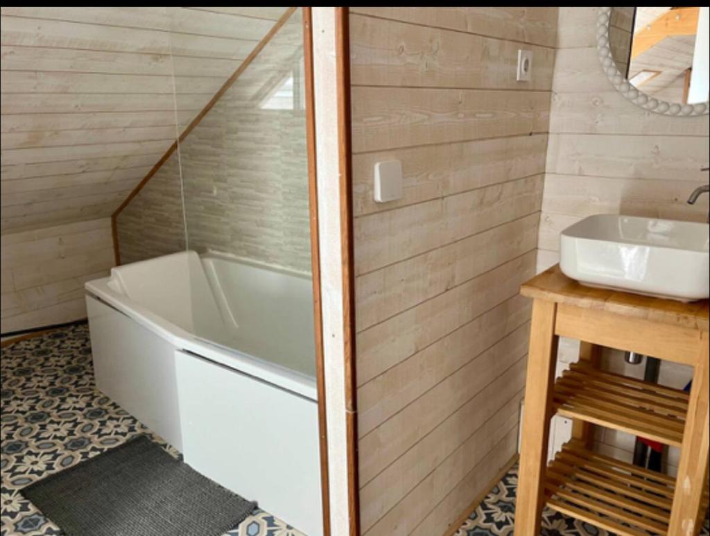 Charmante maison avec jardin dans le cœur de Savennières 7