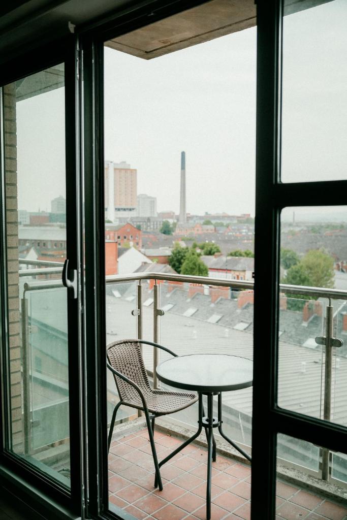 Urban Elegance: Luxury; Sleeps 6 5