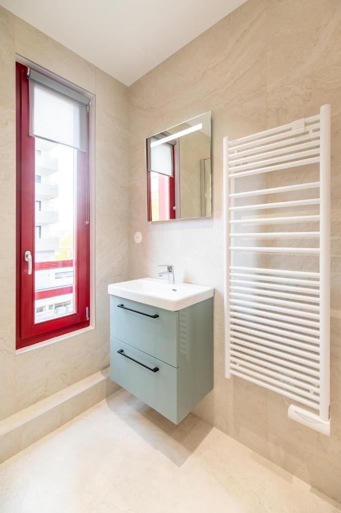 Chez Nina - Neuf - Haut de Gamme - Tram - Proche centre-ville - Tout confort 4