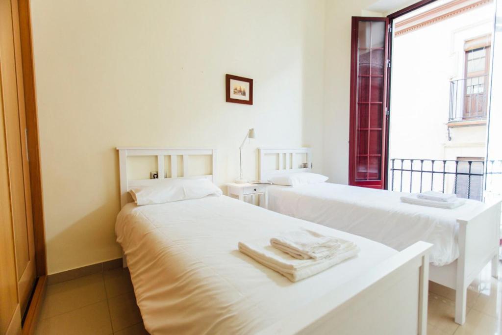 Spacious beautiful apartment - Seville Center 7