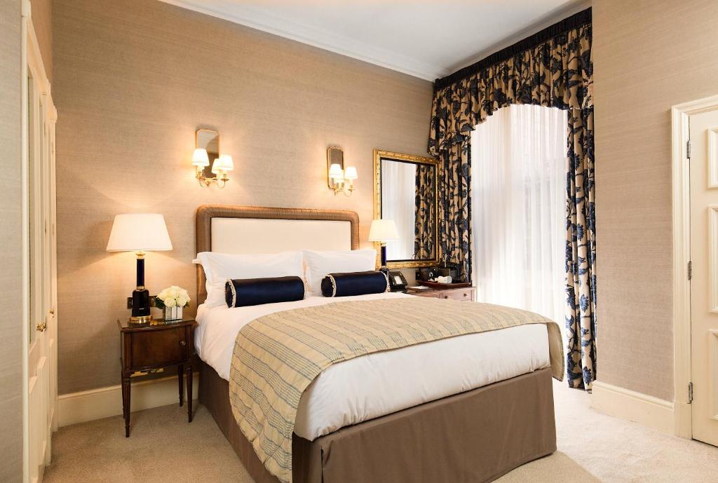 The Stafford London Image