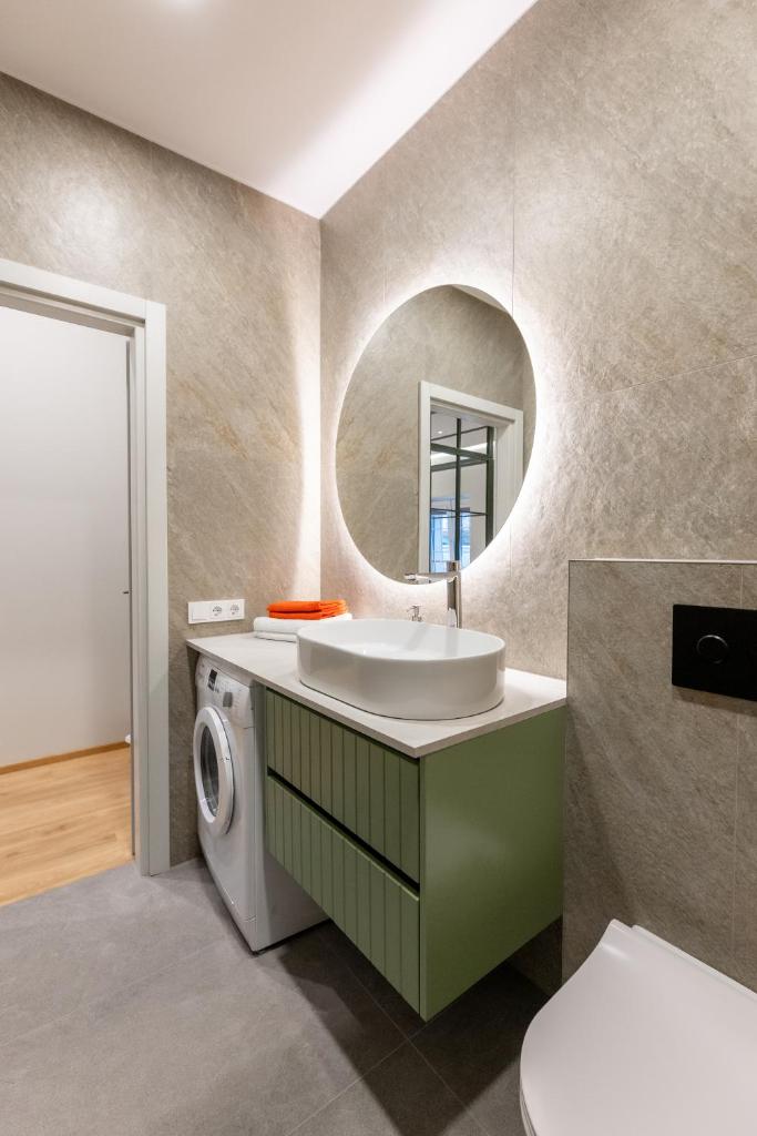Nordic Apartment in Kaunas Old Town Area and Balcony 8