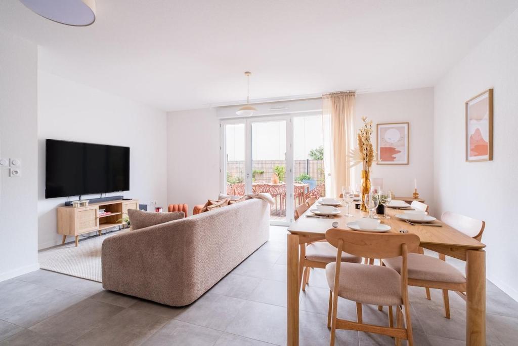 Maison Spacieuse avec Jardin Privé 3 Chambres Parking Gratuit 15 min Toulouse 5