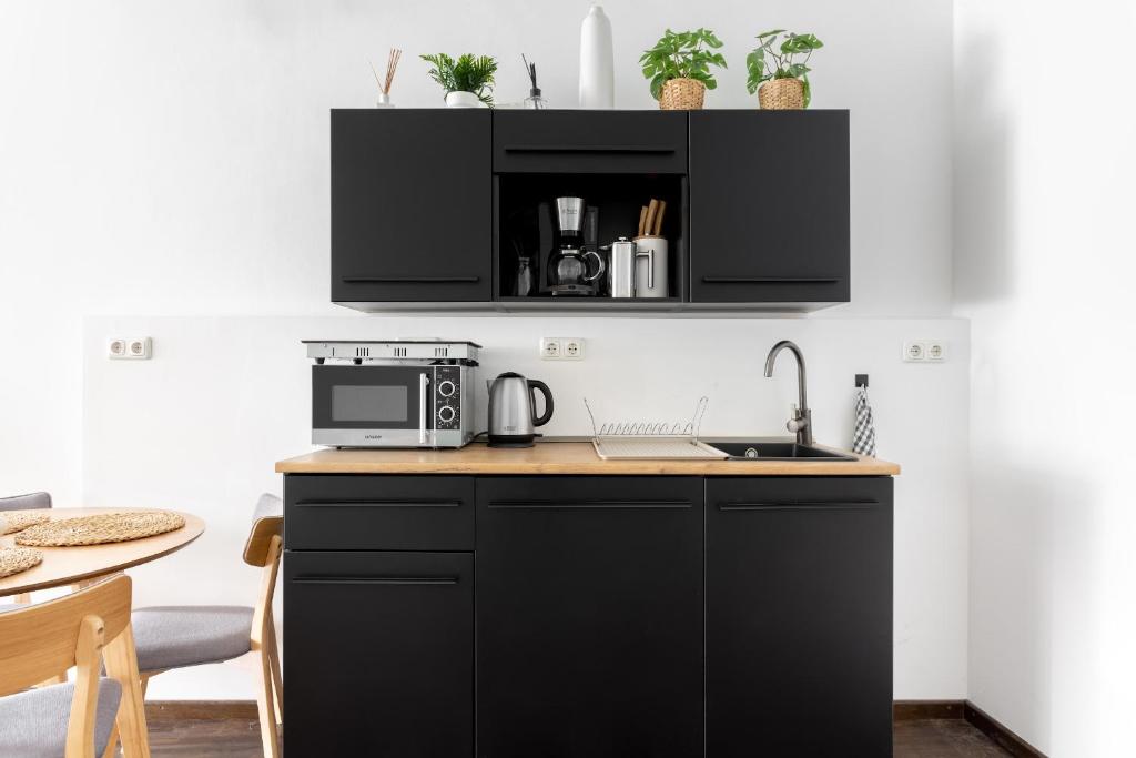 Global Living - Design Apartment I Rathausplatz I Kitchen I Augsburg 2