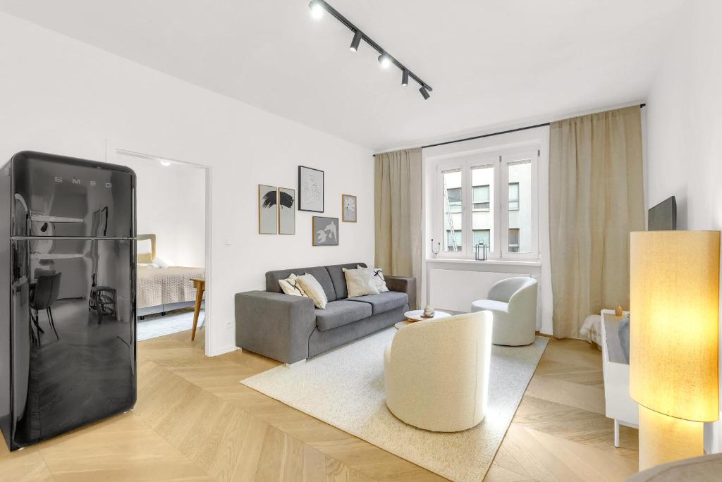 Quiet Central Apartment on Dunajská - Up to 6 Guests 1