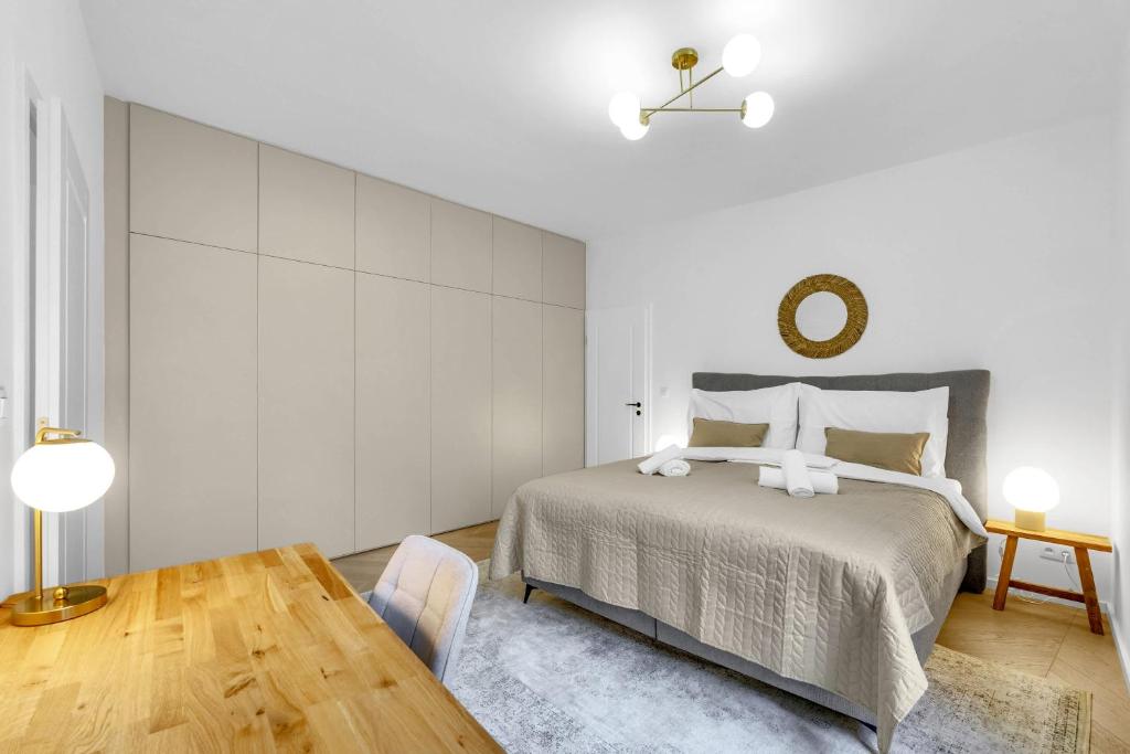 Quiet Central Apartment on Dunajská - Up to 6 Guests 5