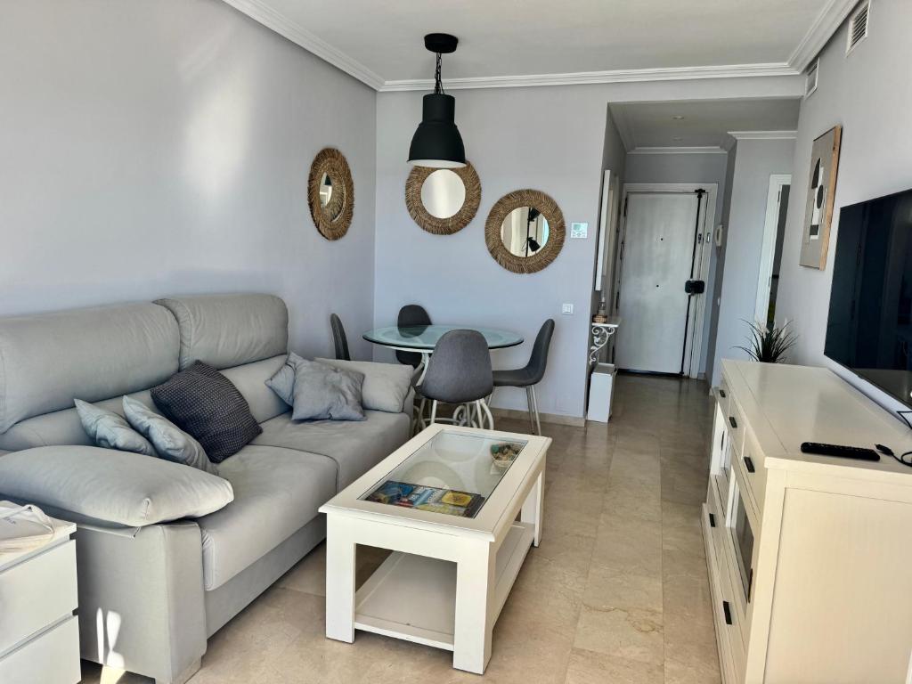 Neptuno Beachfront Apartments 7