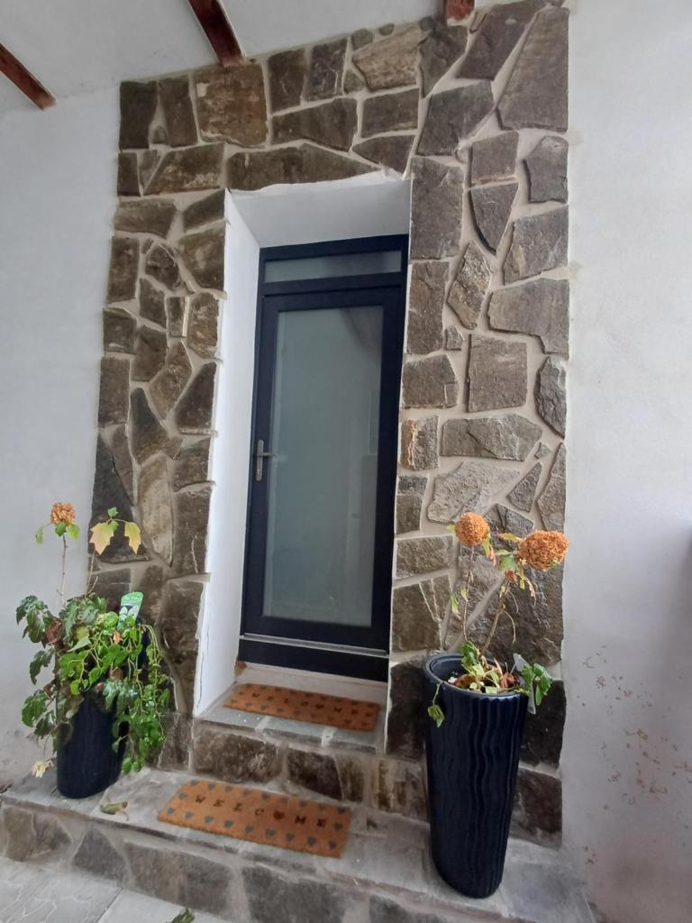 VILLA LUCIA stone house in the center of Modry 1