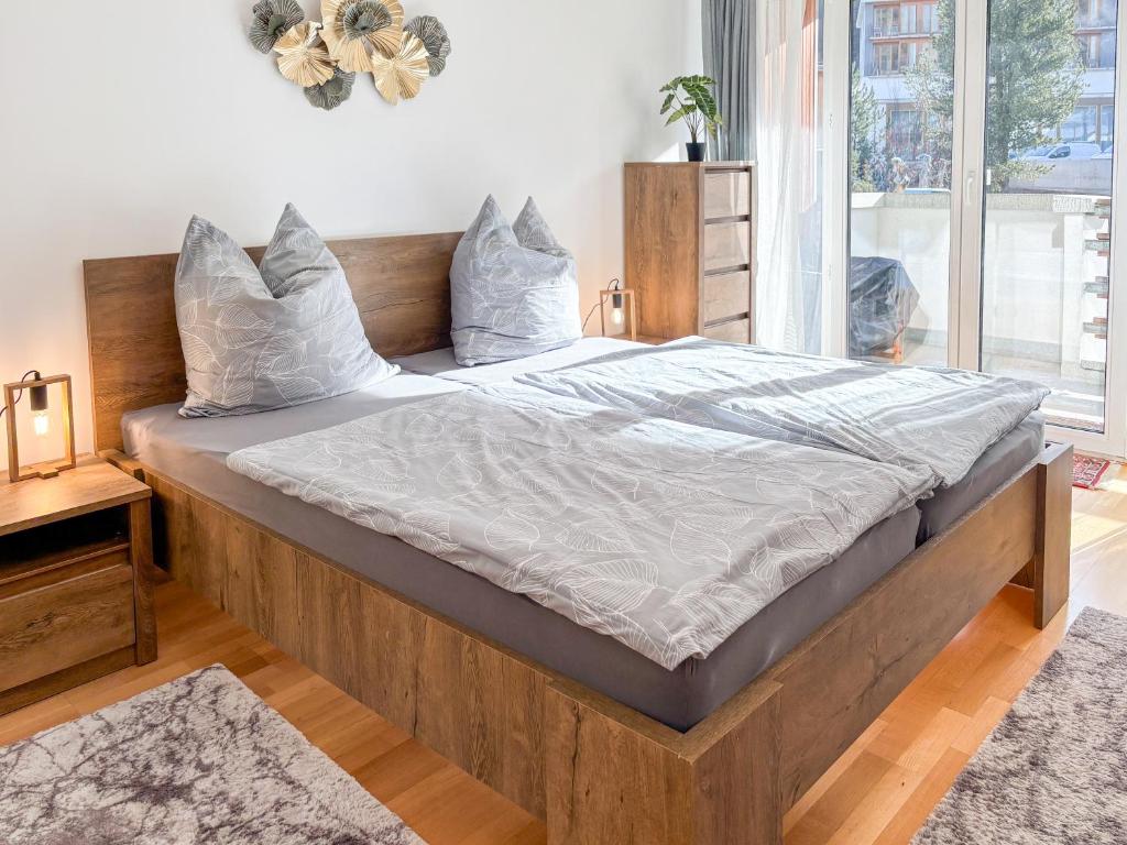 Große Wohnung mitten in St. Moritz am See
