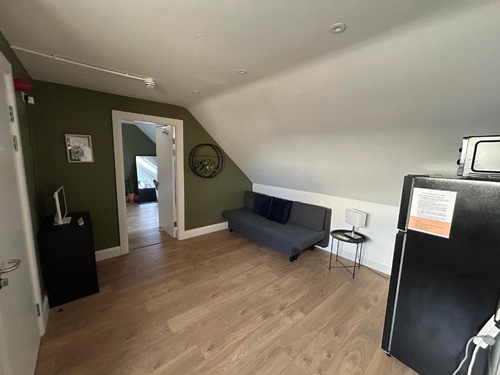 Abbey Apartments 3