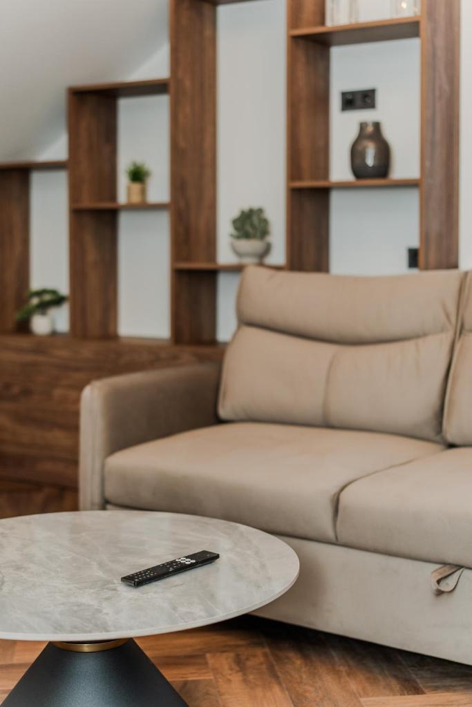 Chamber Luxury House 1