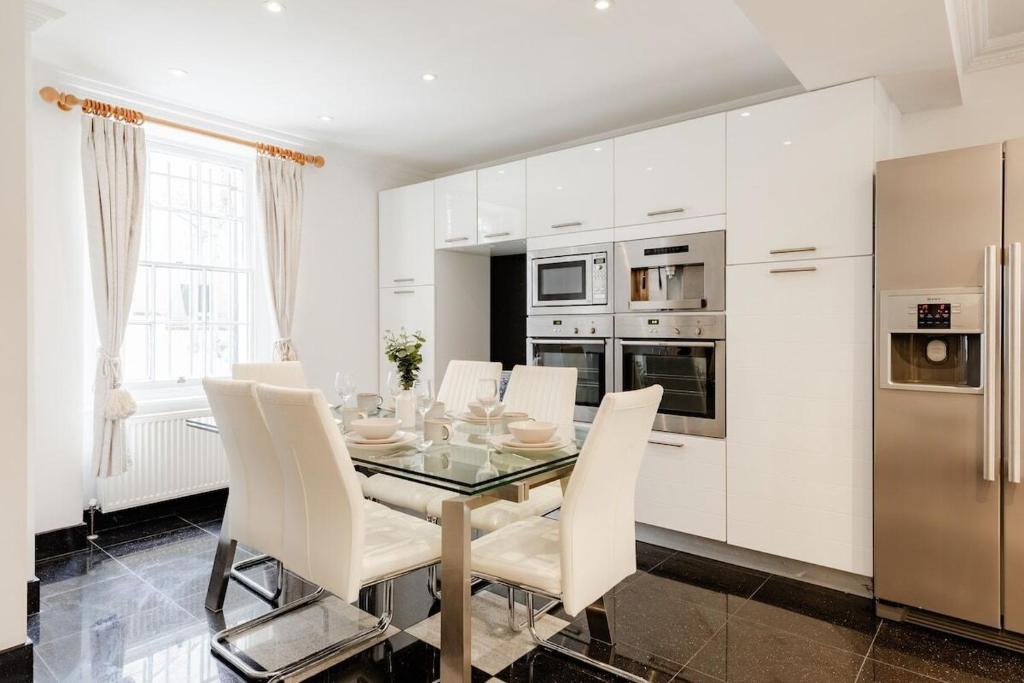 Chic City House | Hyde Park & Oxford St. 4
