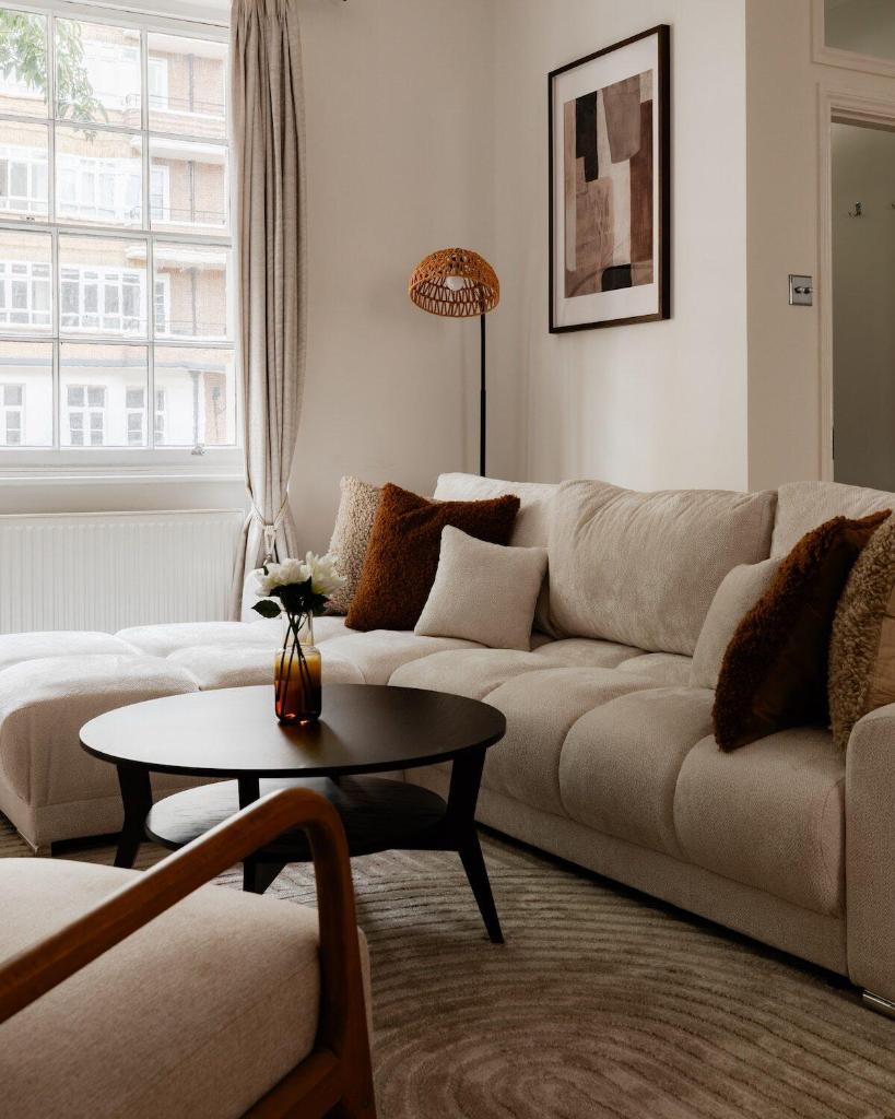 Chic City House | Hyde Park & Oxford St. 6
