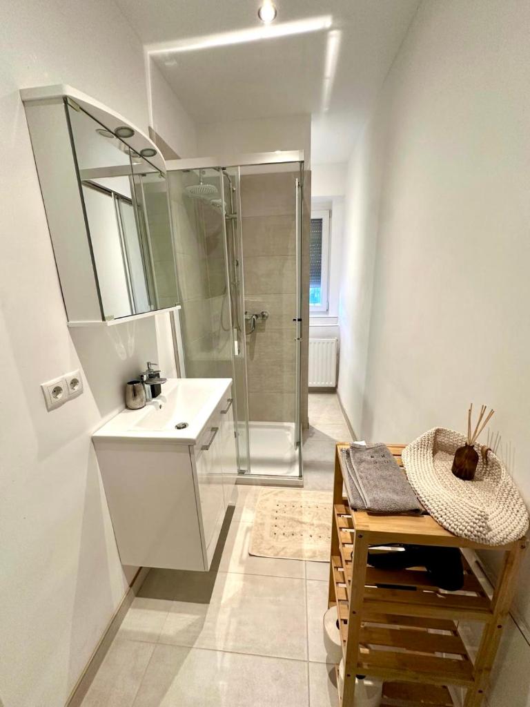 Elegante Wohnung mit Balkon - Nähe Stadthalle 3