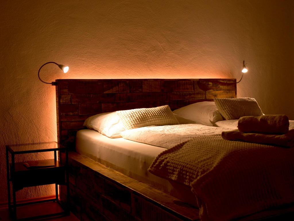 Die Art Farm I Group Rental near Frankfurt I Messe 8
