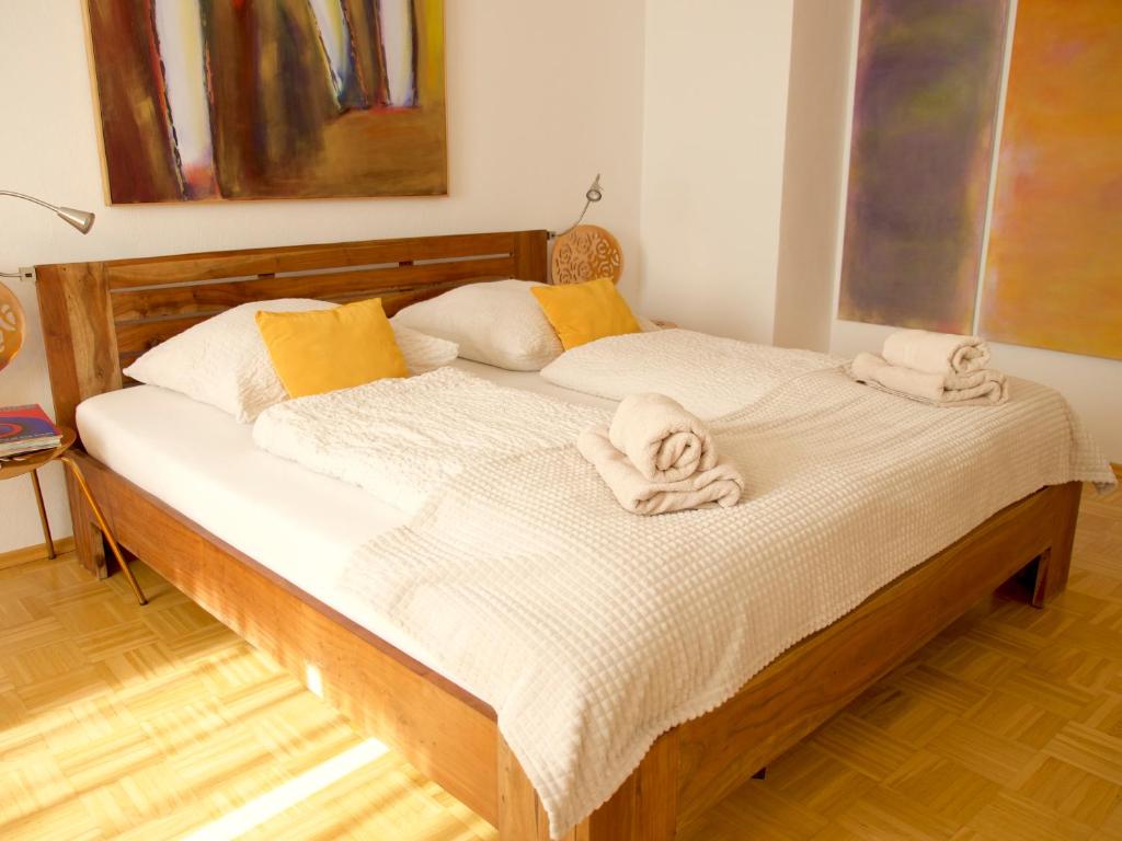 Die Art Farm I Group Rental near Frankfurt I Messe 4