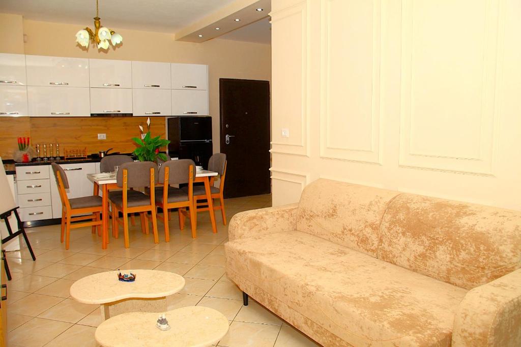 Central Park Station Apartment 2