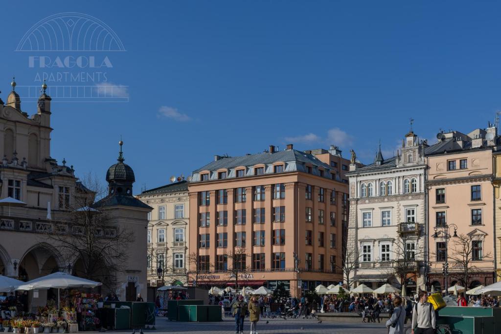 Feniks Main Square by Fragola Collection 2