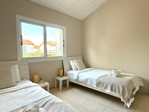 Onyx Beach Villa - Cozy 2BR - Walk to Beach 7