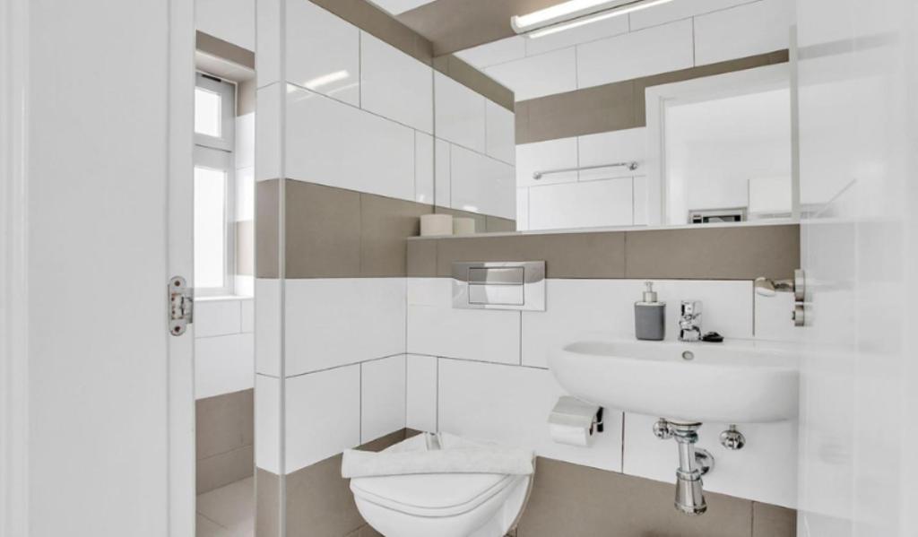 Apartamentos LIVVO Mar Azul - Adults Only 3