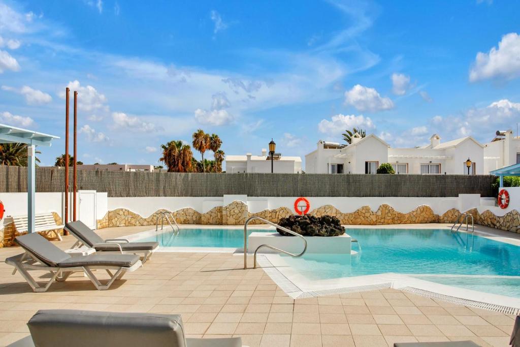 Apartamentos LIVVO Mar Azul - Adults Only 4