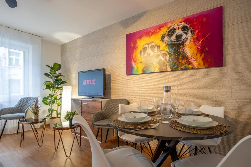 Spacious Apartment near Roche and Tinguely - Special MAGICAL MEERKATS 1 Apartment, Basel, up to 6 guests 7