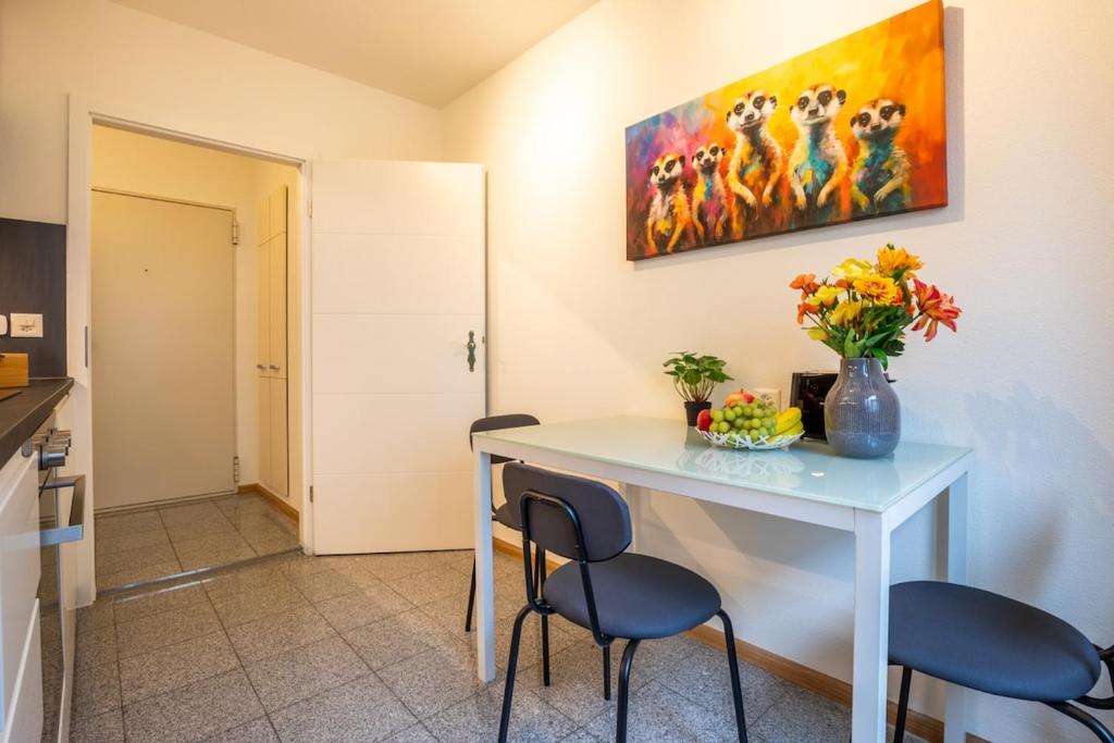 Spacious Apartment near Roche and Tinguely - Special MAGICAL MEERKATS 1 Apartment, Basel, up to 6 guests 8