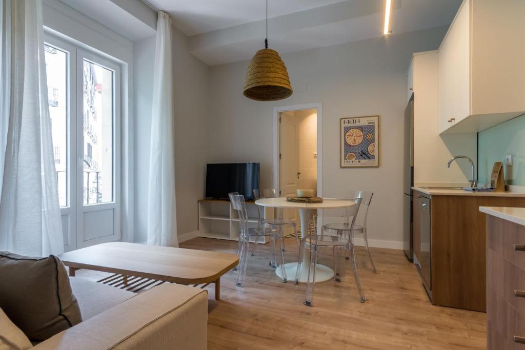 Bright Stylish - 2Bedrooms 1Bathroom - Sol 5
